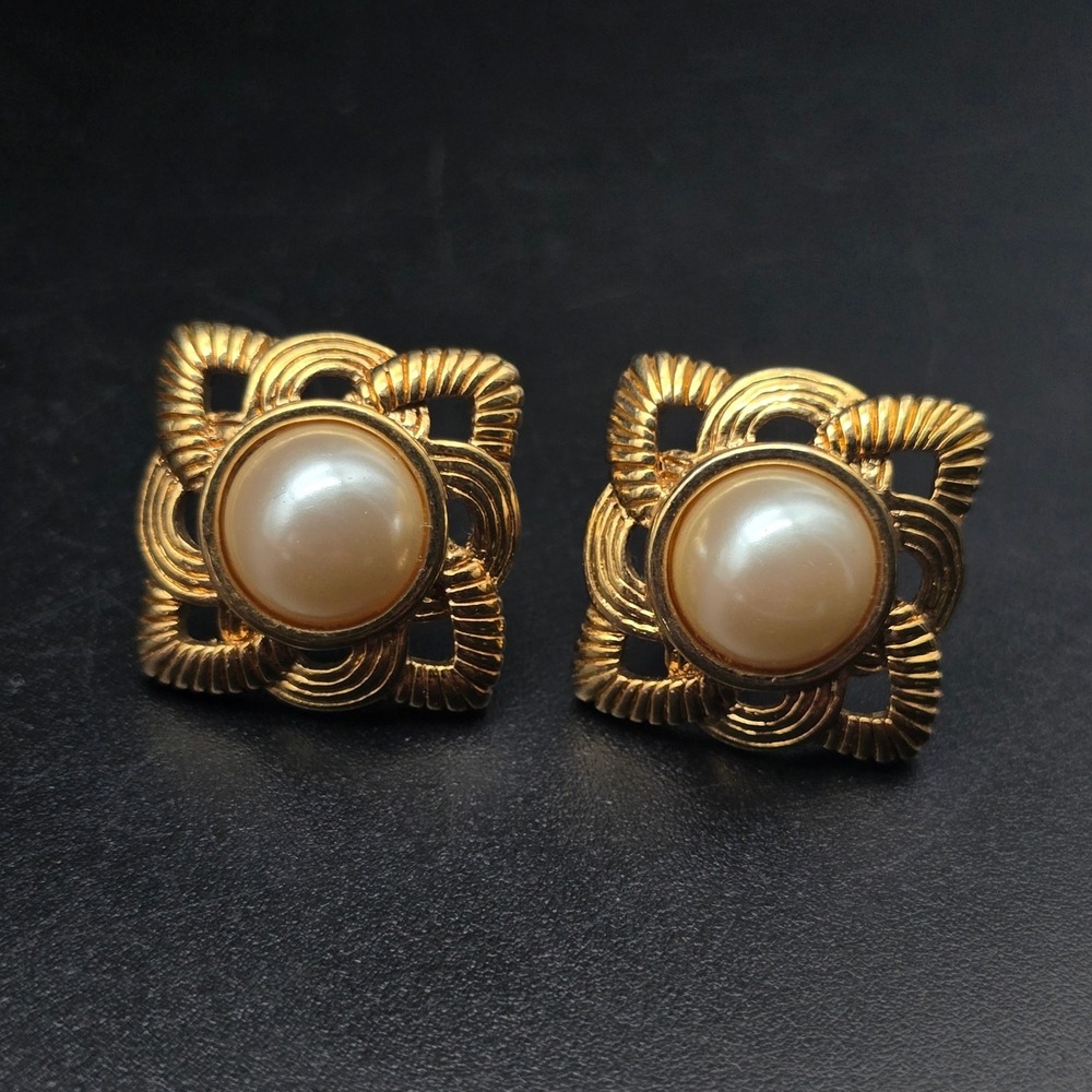 Avon 1987 Parisian Impressions Earrings Faux Pearl Gold Tone Square